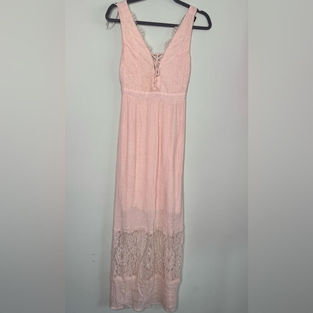 Forever 21 Blush Pink Lace Maxi Dress